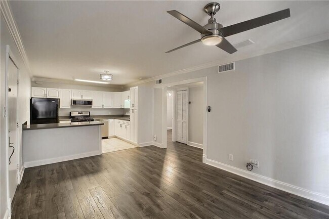 Photo - 1304 Summit St Unidad 107 Rental