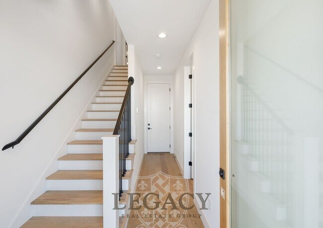 Photo - 1019 12th Ave N