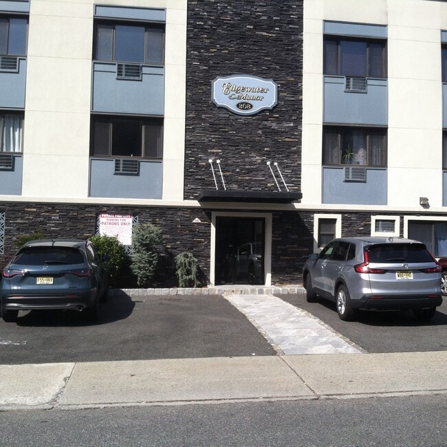 Photo - 1274 River Rd Unit 208 Undercliff Ave b8