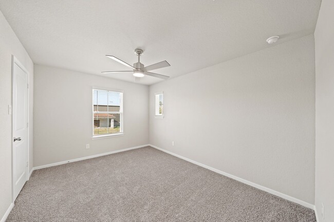 Photo - **SPECIAL AVAILABLE!**