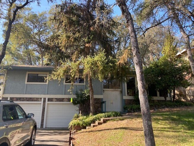 Golf Course home in Lake of the PInes - Golf Course home in Lake of the PInes