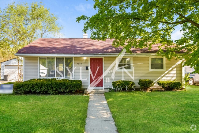 Building Photo - Enjoy living the good life in this 3 bedro... Rental