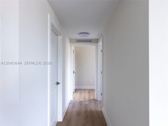 Photo - 116 NW 23rd St Unit 1-16