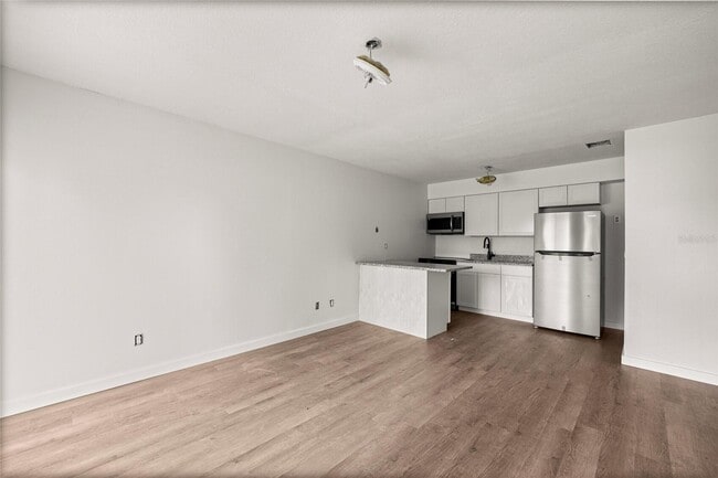 Photo - 2931 SE 52nd Ave Unit A