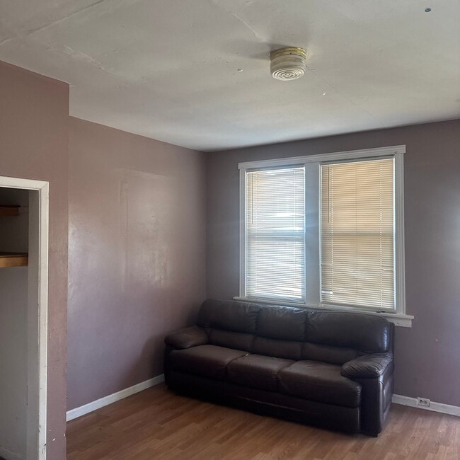 Photo - 4914 Plover Ave