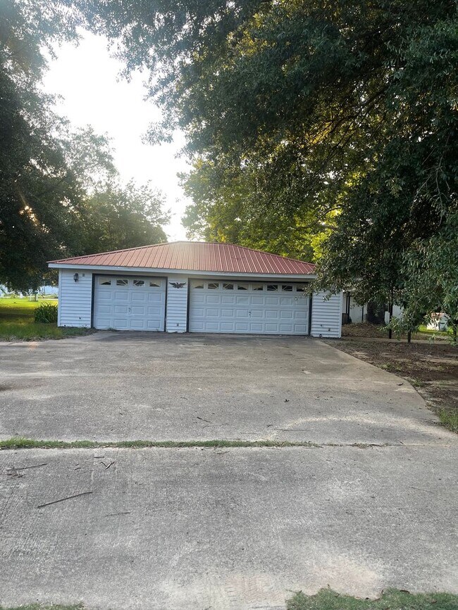 NEWLY REMODELED! ELBA! Rental House Rental in Elba, AL
