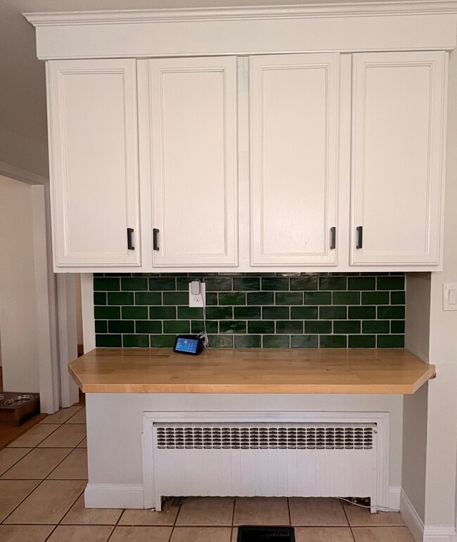 Kitchen - 96 Margarite Rd Unit 1