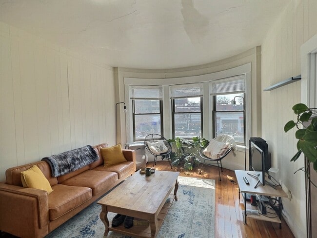 Photo - 1390 Beacon St Unit 1