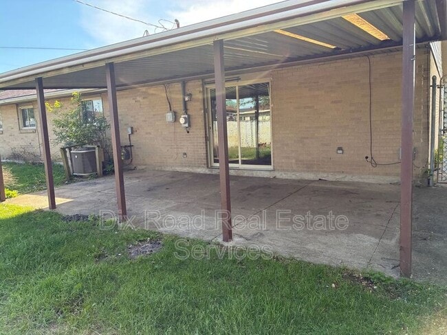 Photo - 5261 Bromwick Dr