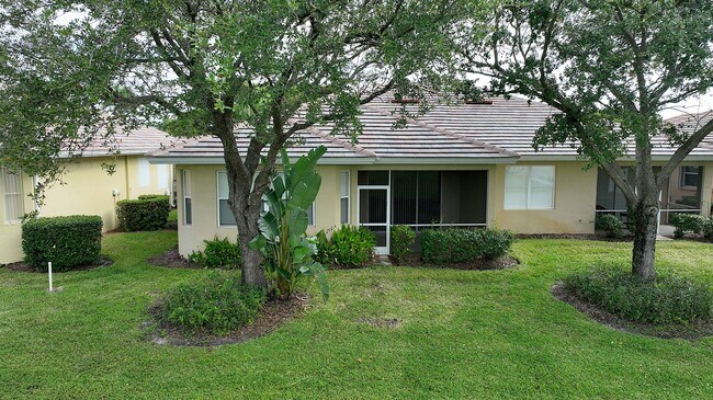 Photo - 2 Bedroom with Den and Garage. Over !800 Sq. Ft under air
