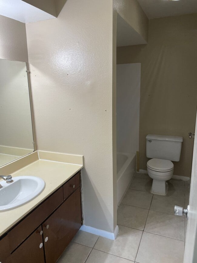 Photo - 5948 E 33rd Ct Unit 5948