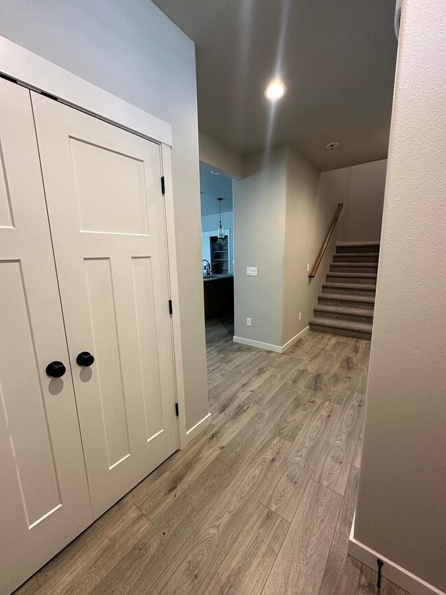 Photo - 1417 W Lakeside Dr