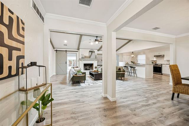 Photo - 301 Ridgebriar Dr