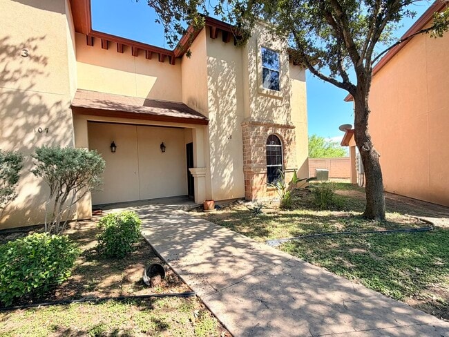 Building Photo - 10706 International Blvd Unit 108