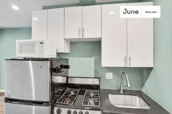 Photo - 534 E 14th St Unit 11