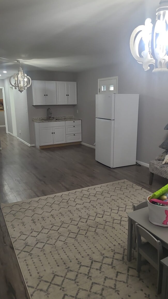 Photo - 23 New Clarkstown Rd Unidad First floor apartment