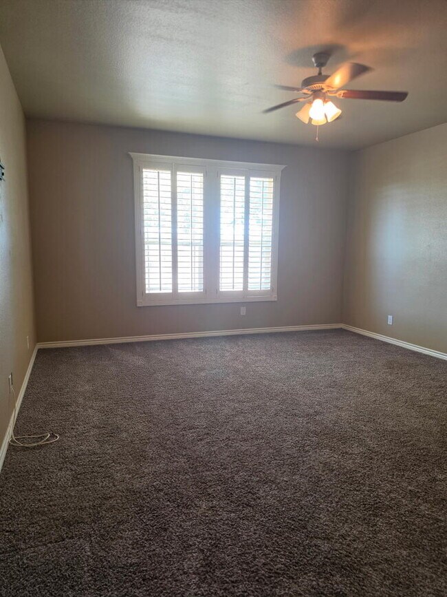 Photo - 7103 Kinghorn Dr