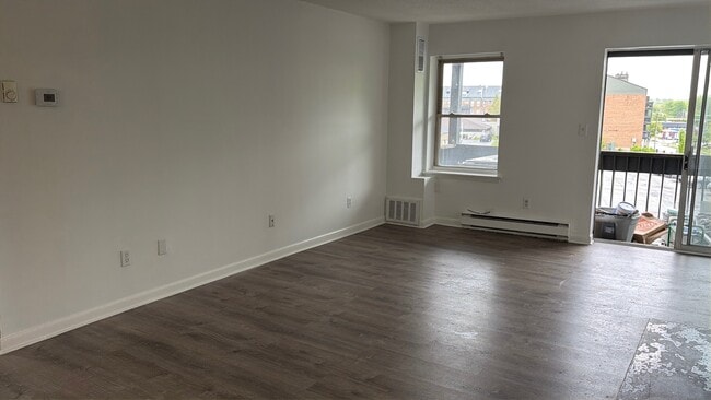 Photo - 140 Kane St Unit C1