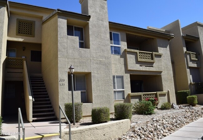 1880 E Morten Ave Unit 225