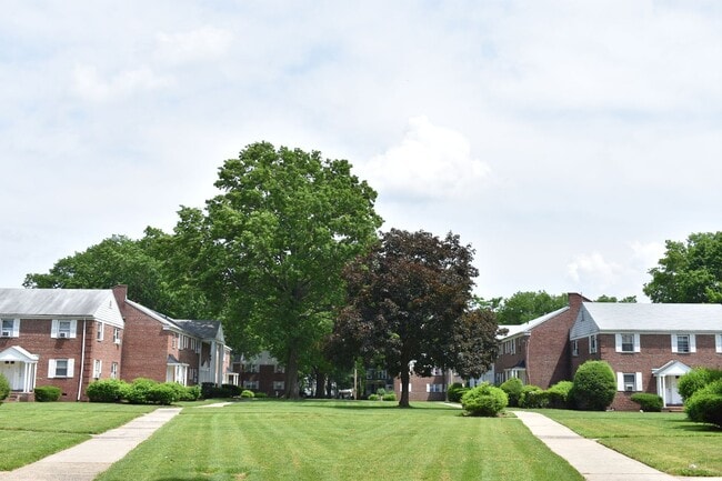 Photo - Michael Manor Apartment Homes