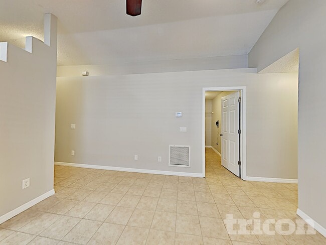 Photo - 8514 Blackberry Ave