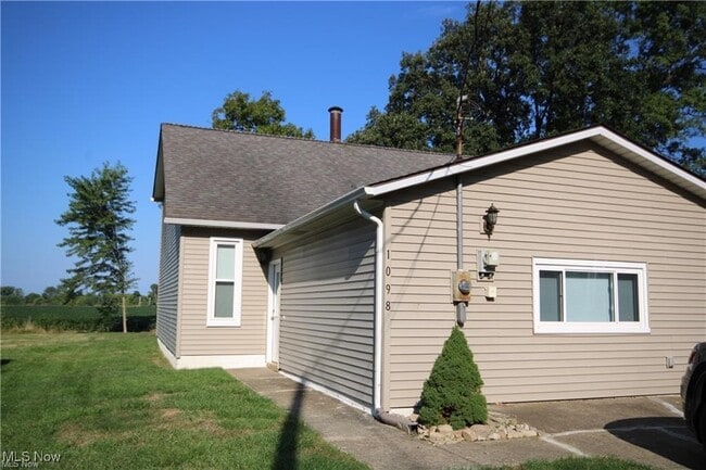 Photo - 1098 Jackson St House