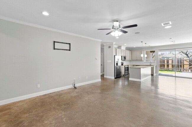 Photo - 2806 Gordon Ave