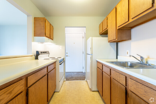 Woodcreek Manor Apartments - Woodcreek Manor Apartments