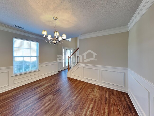 Photo - 298 Sheffield Ln