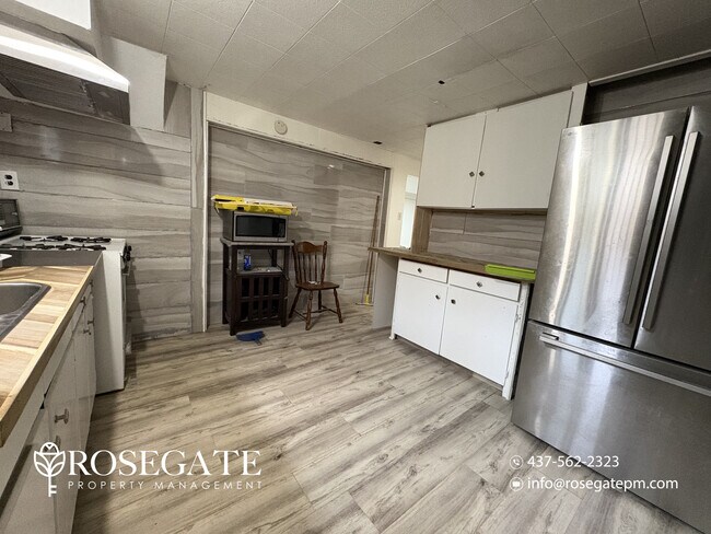 Photo - All-Inclusive 2-Bedroom Basement Apartment with 2 Parking Spaces – Niagara Falls Unit 2