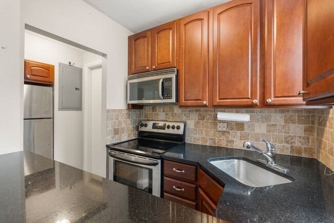 Photo - 366 Commonwealth Ave Unit 6D