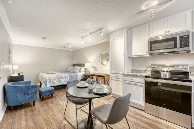 Photo - 136 River Walk