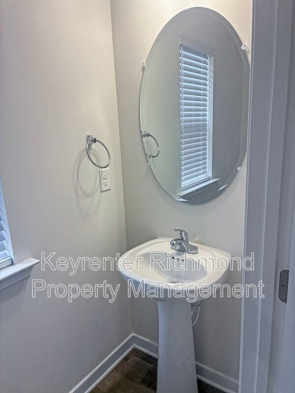 Photo - 3396 Dewsberry Ln