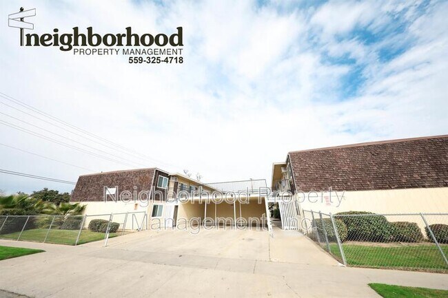 Photo - 1318 E San Ramon Ave