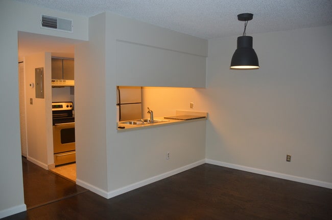 Photo - 3109 W Horatio St Unit 28A