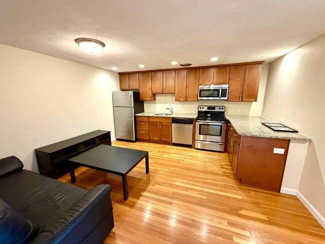 Photo - 197 Kent St Unit 18