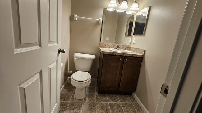 Photo - 8285 Bruntsfield Rd