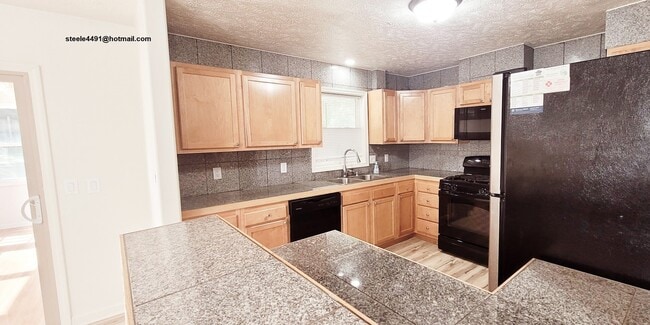 Photo - 3011 Joann Ave