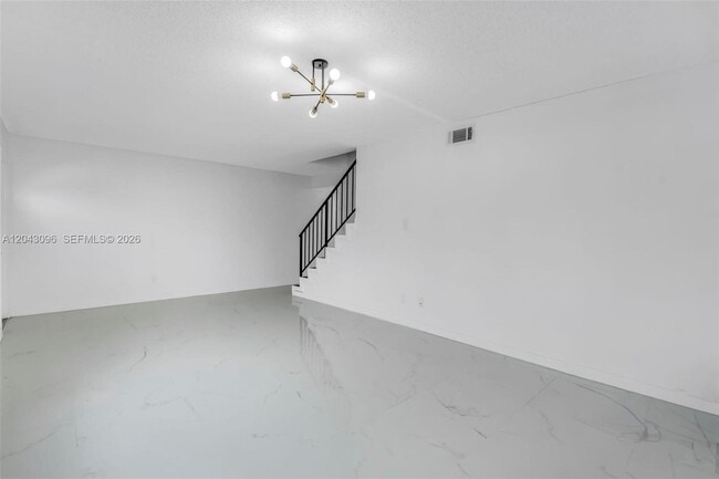 Photo - 22 Canterbury Ln