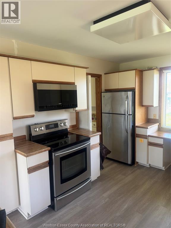 Photo - 11506 Riverside Dr E