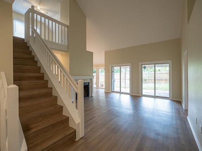 Photo - 6307 Avery Island Ave