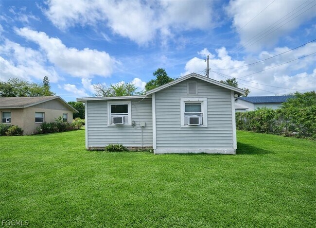 Photo - 719 Burdick Ave