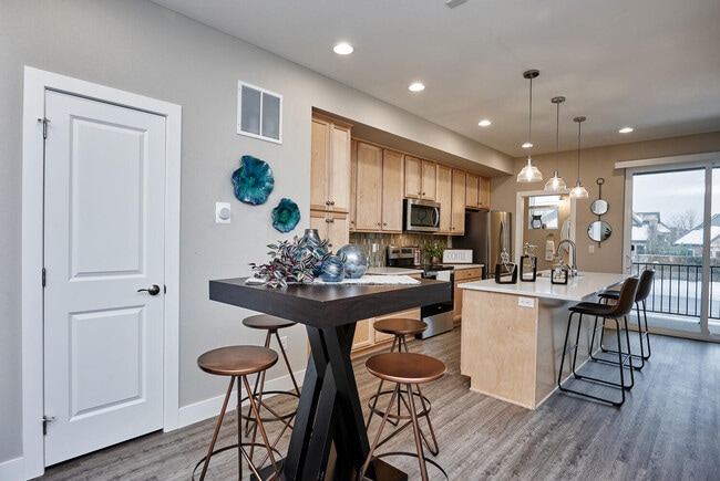 Photo - Creekline Townhomes