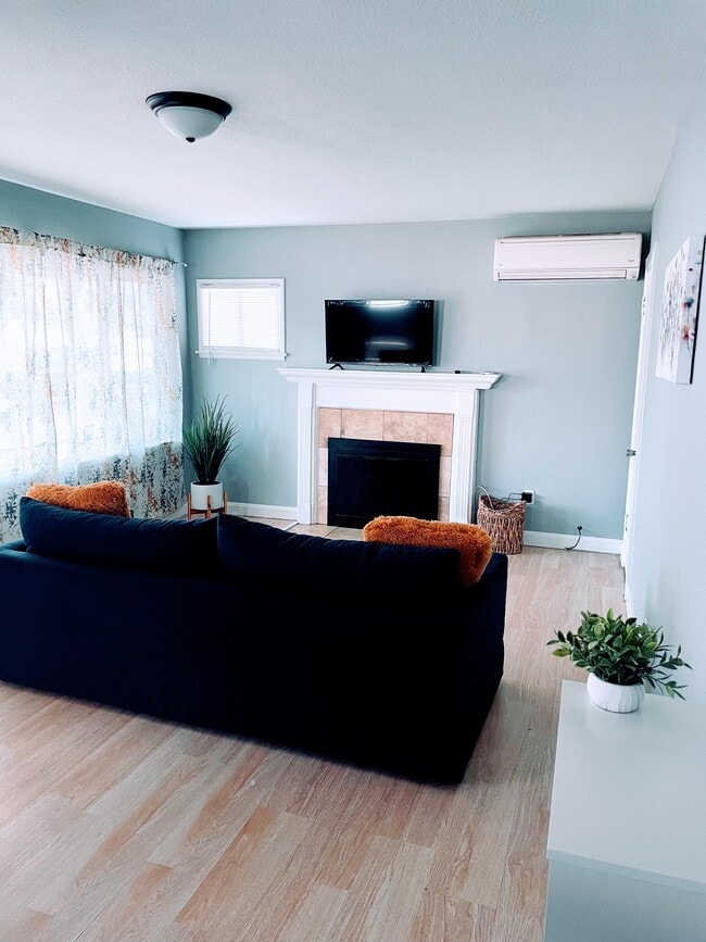 Sala de estar - 292 E 42nd St Unidad 1