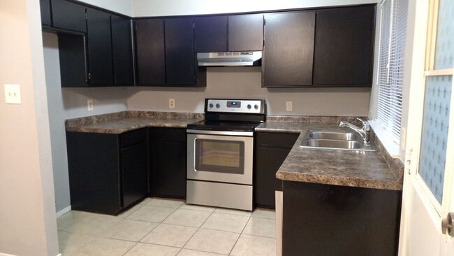 Photo - 2017 Paisley Dr Unidad D