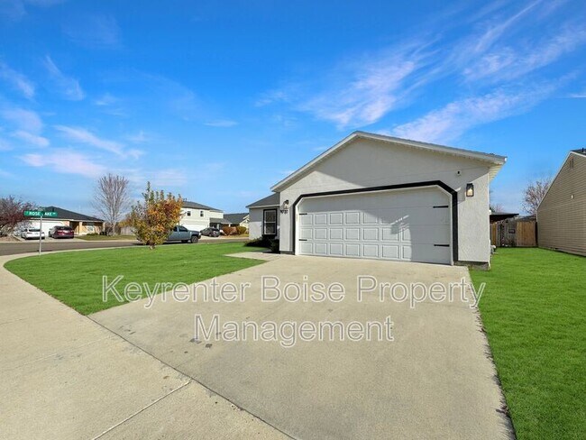 Photo - 770 S Ahsahka Way