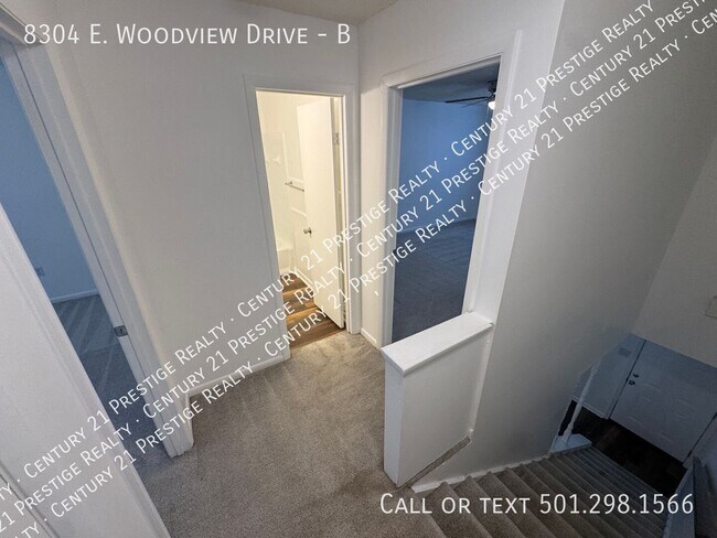 Photo - 8304 Woodview Dr N Unit B