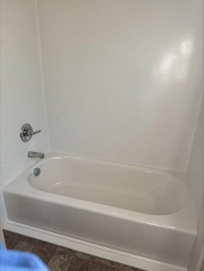 Photo - Willow Oaks Apartments