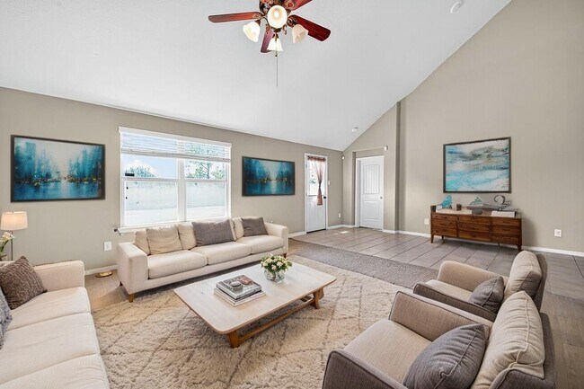 Photo - 2926 Indwarra Ct