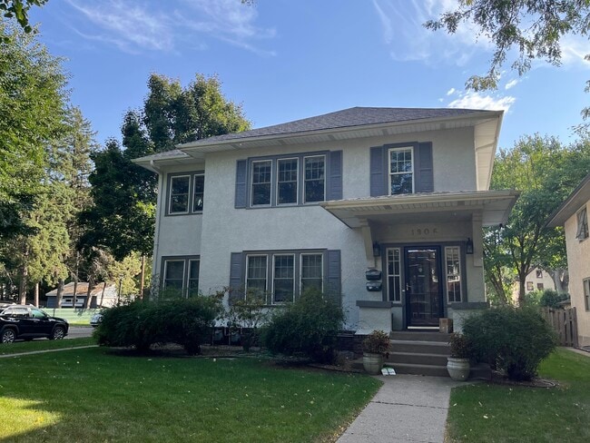 Photo - 1906 Portland Ave Unit 2